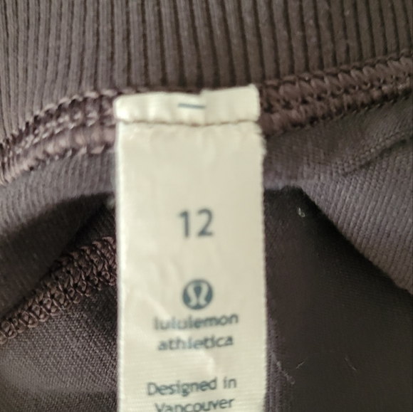 Lululemon Ready to Rulu Jogger Crop 21 " Size 12 - Picture 10 of 10